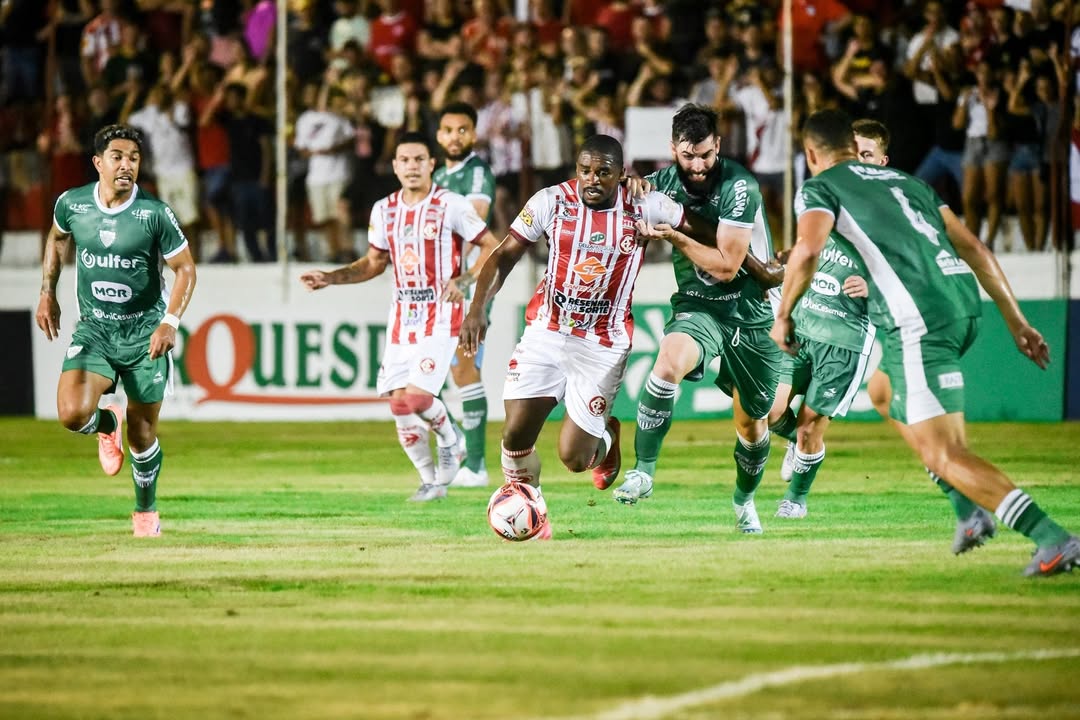 Dois empates marcam início do quadrangular contra o rebaixamento