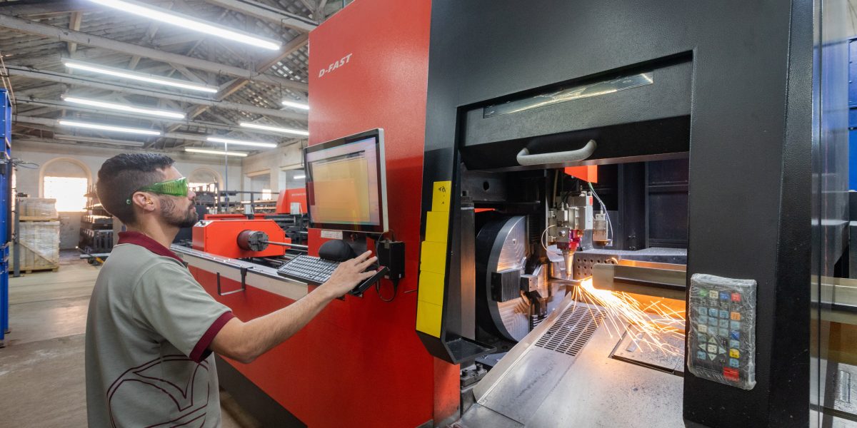 Fiergs comemora queda de tarifas, mas prega cautela