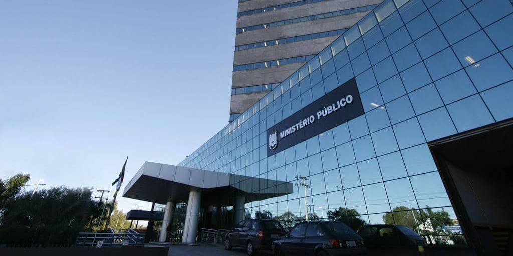 Crianças deixam abrigo e passam aos cuidados de familiares após decisão judicial