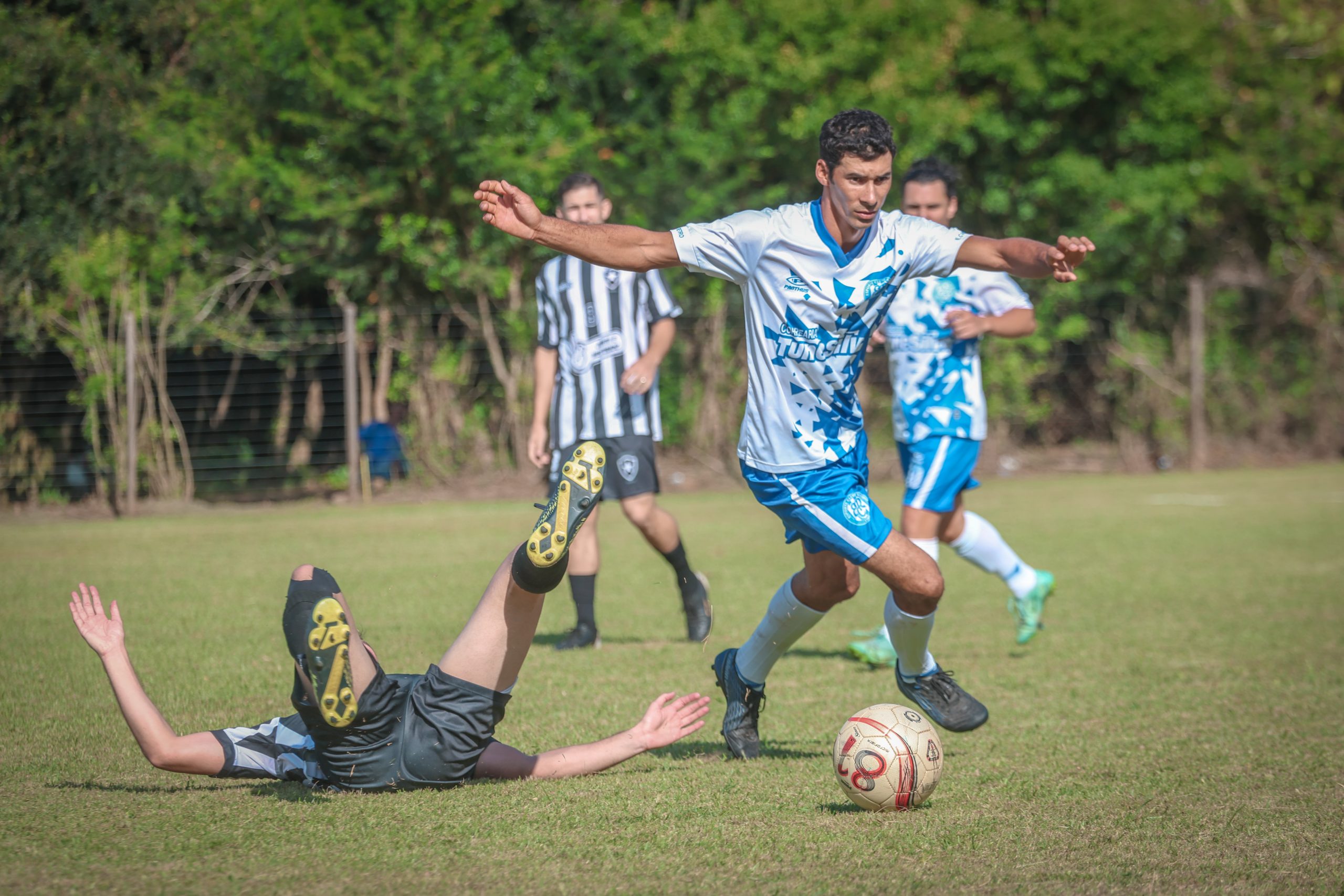 Retiro celebra chegada à final em retorno após 11 anos afastado