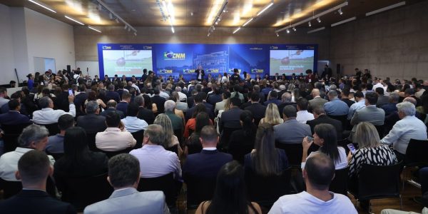 Prefeitos pressionam Congresso por compensação financeira