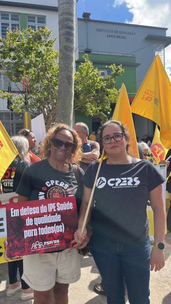 Protesto ocorre durante visita do governador ao Assis Brasil em Pelotas