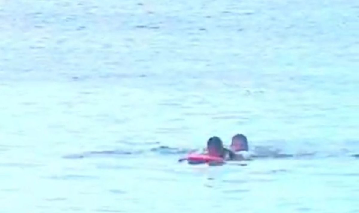 Capitão do Corpo de Bombeiros de Pelotas salva crianças de afogamento em Santa Catarina