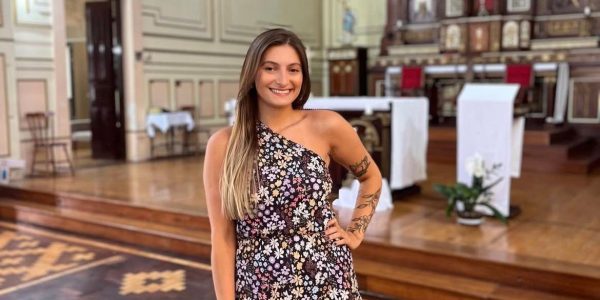 “Ver os abadás que customizei no meio da folia me dá um orgulho enorme”