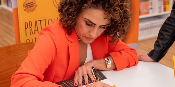 Mônica Alcântara propõe 90 dias para a prática do autoconhecimento