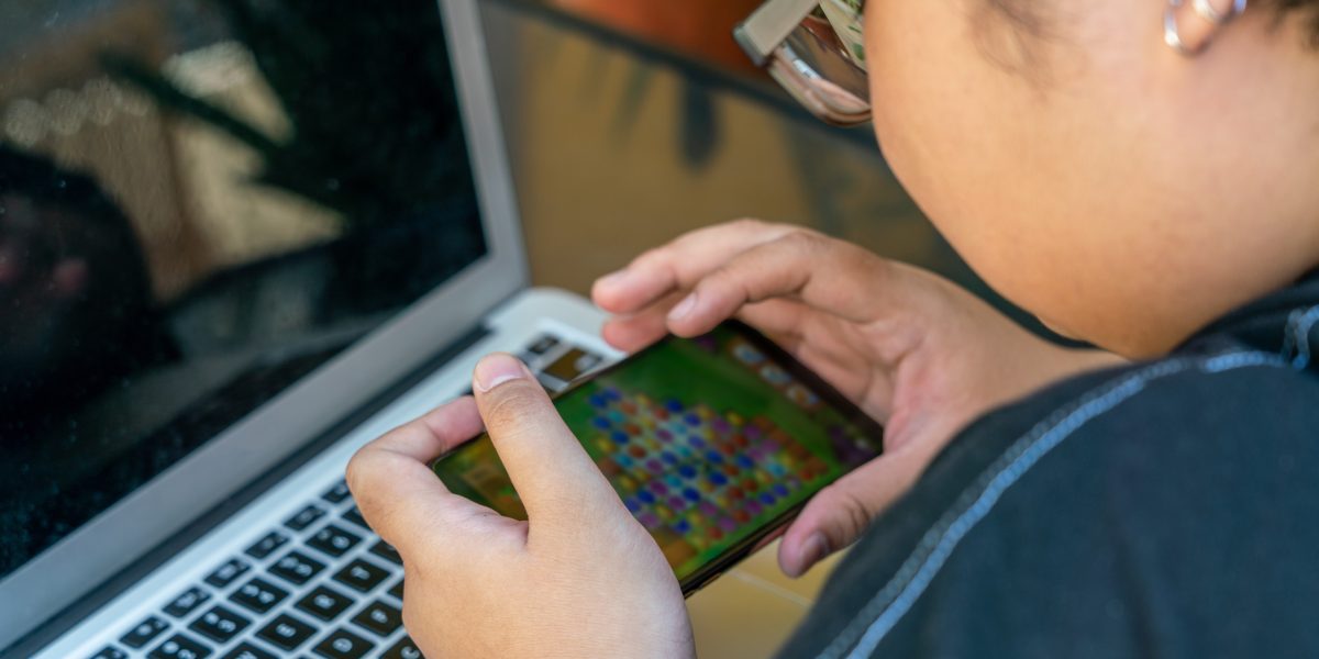 ECA Digital entra em vigor com regras mais rígidas para a proteção de crianças e adolescentes