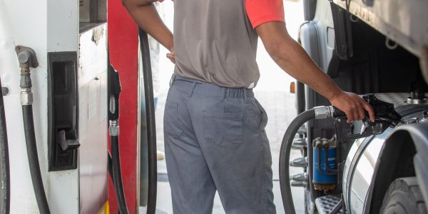 Aumento do litro do diesel pode parar transporte em Pelotas