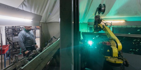 Duas a cada três indústrias gaúchas pretendem investir em 2026