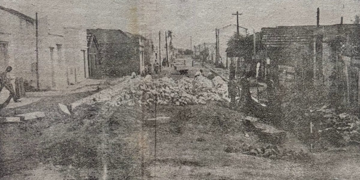 Falta de mão de obra interrompe serviço de calçamento em Pelotas