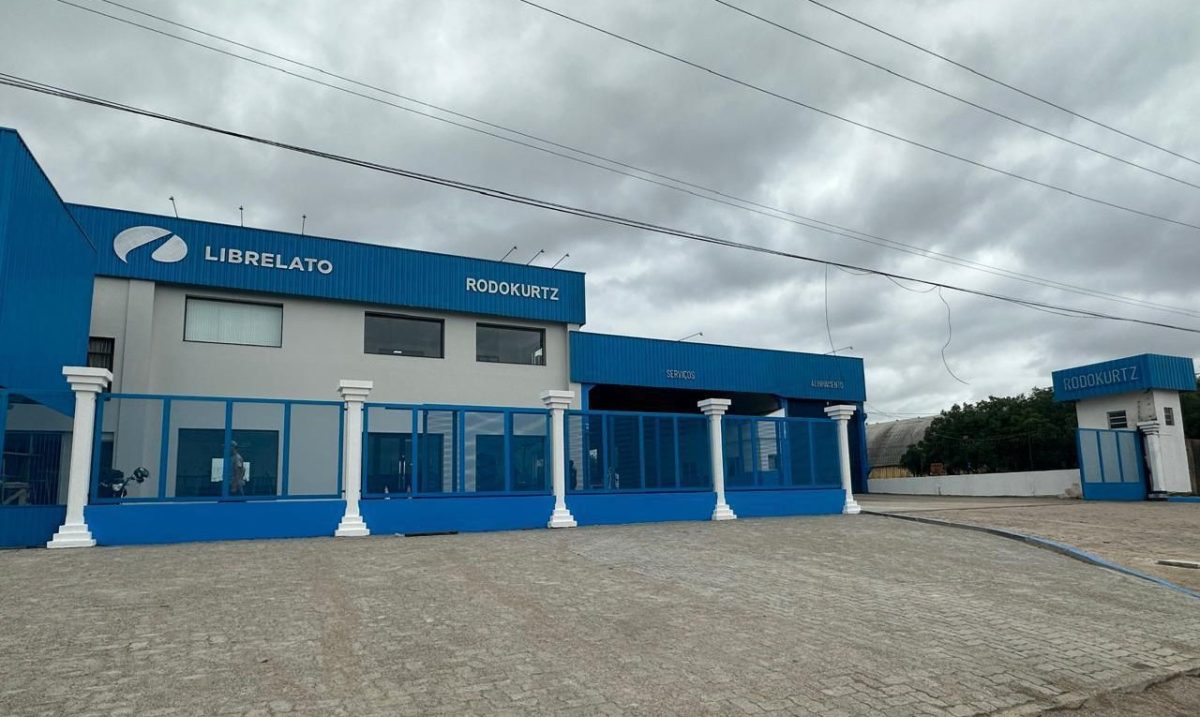 De ferramentas compradas em carnê a um grupo com mais de 140 funcionários