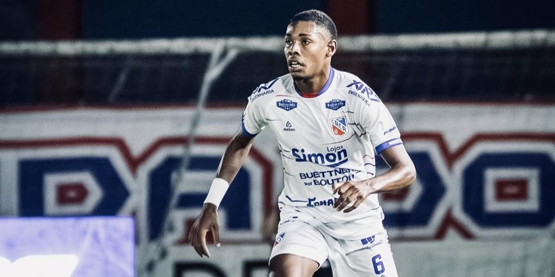 Xavante confirma a chegada de zagueiro