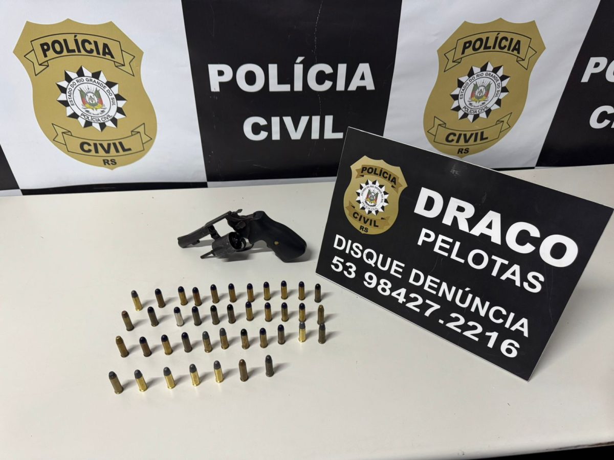 Operação apreende armas e munições e prende dois homens em Pelotas
