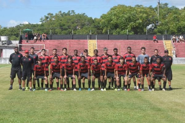Progresso vence o Esportivo por 2 a 0 e sobe ao segundo lugar