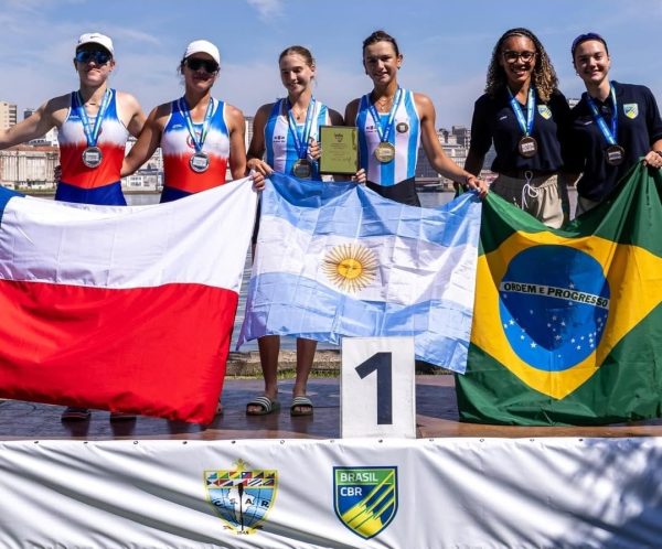 Atleta formada no Remar para o Futuro brilha no Sul-Americano