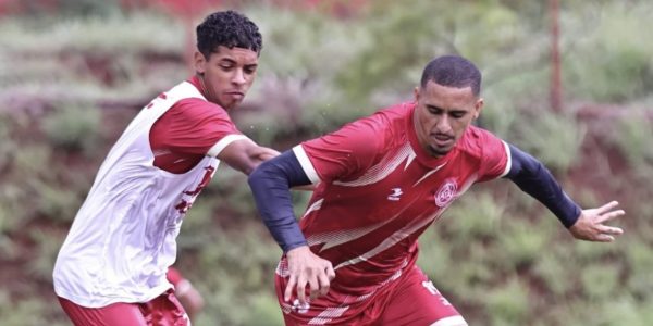 Brasil acerta com o zagueiro Lula