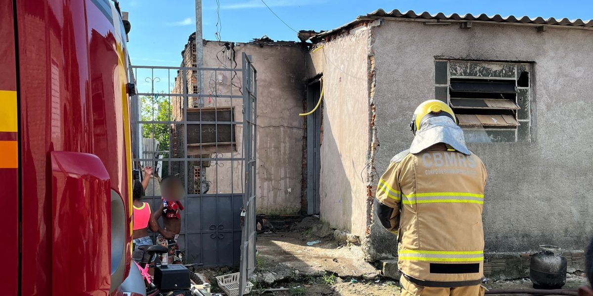Incêndio atinge residência no bairro Navegantes II
