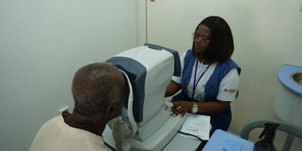 Carreta do Ministério da Saúde chega a Rio Grande com atendimentos oftalmológicos