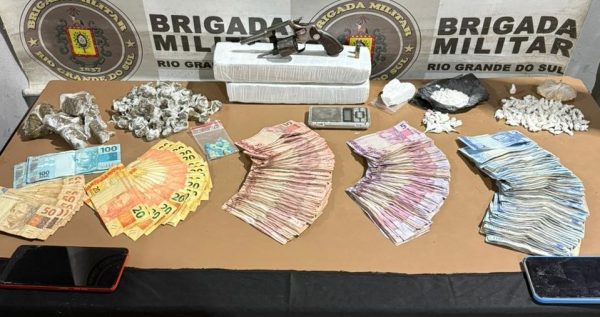 Brigada Militar prende homem por tráfico de drogas e porte ilegal de arma de fogo