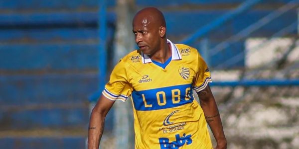 Volante do Pelotas troca campo por cargo de dirigente em Santa Catarina