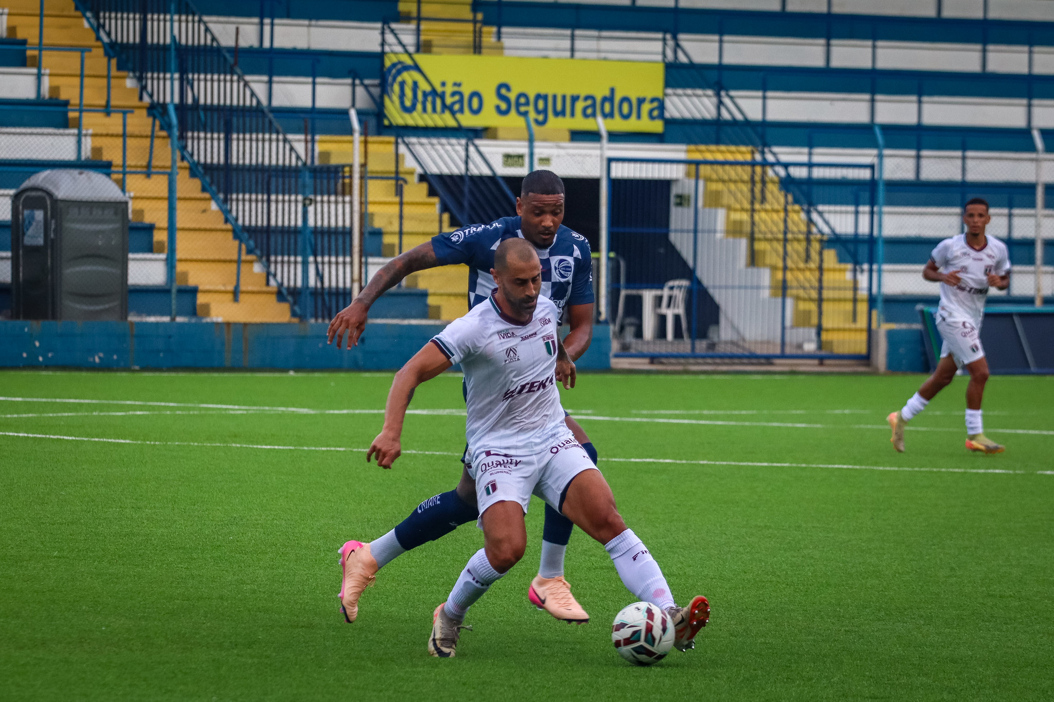 Rival xavante neste domingo, Blumenau tem série de semelhanças com o Brasil