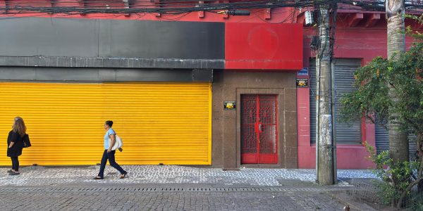 Comércio no Centro de Pelotas sente impacto da expansão da cidade