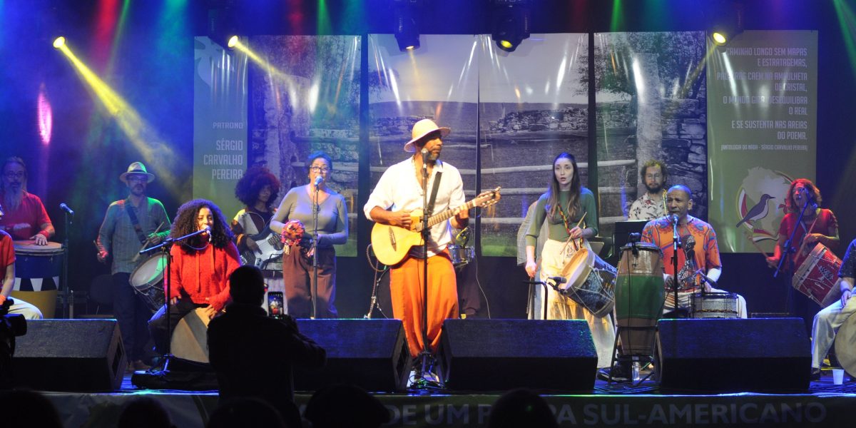 Clube de Cultura estreia Sexta Básica com exposição e música