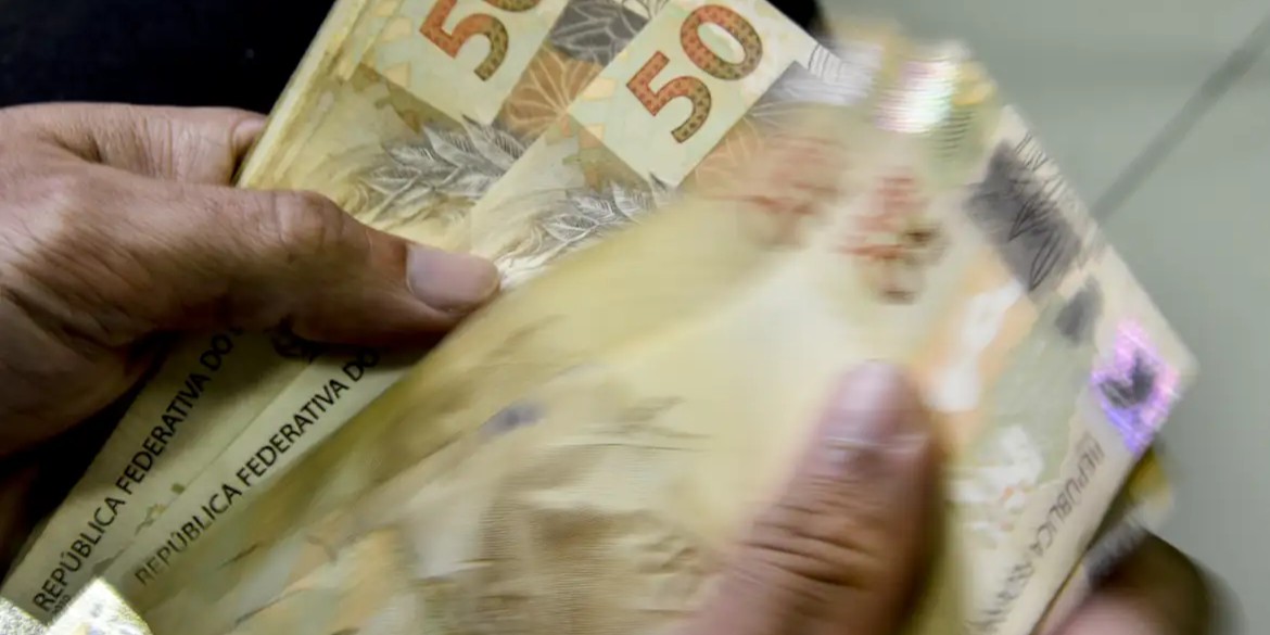 Queda no dólar deverá ter efeitos positivos, mas não imediatos