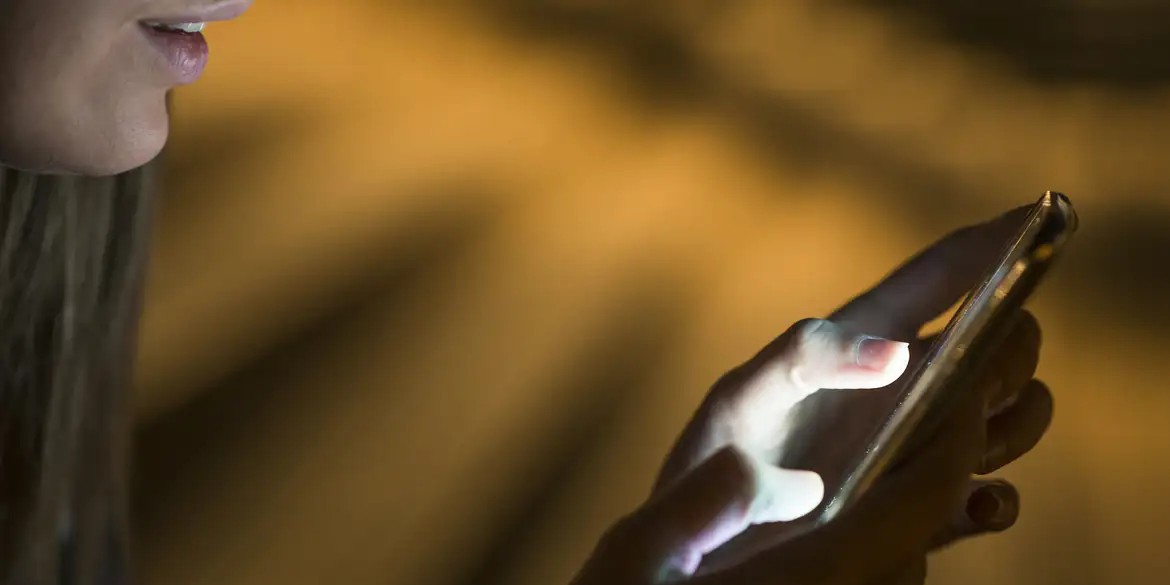 IA amplia riscos de desinformação em ano eleitoral e exige atenção