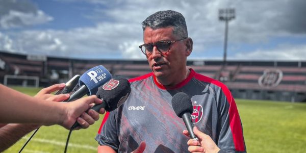 Gilson Maciel lamenta escassez de atacantes de velocidade para visita ao Blumenau