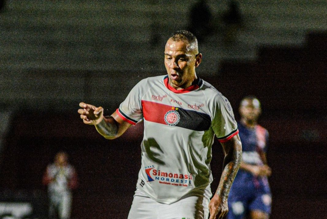 Walter espera desfecho em breve de negociação com Farroupilha: “É um gigante que está dormindo”