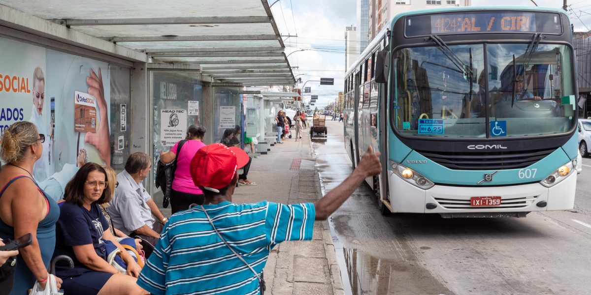 Ministério Público investiga se valor da passagem de ônibus é abusivo
