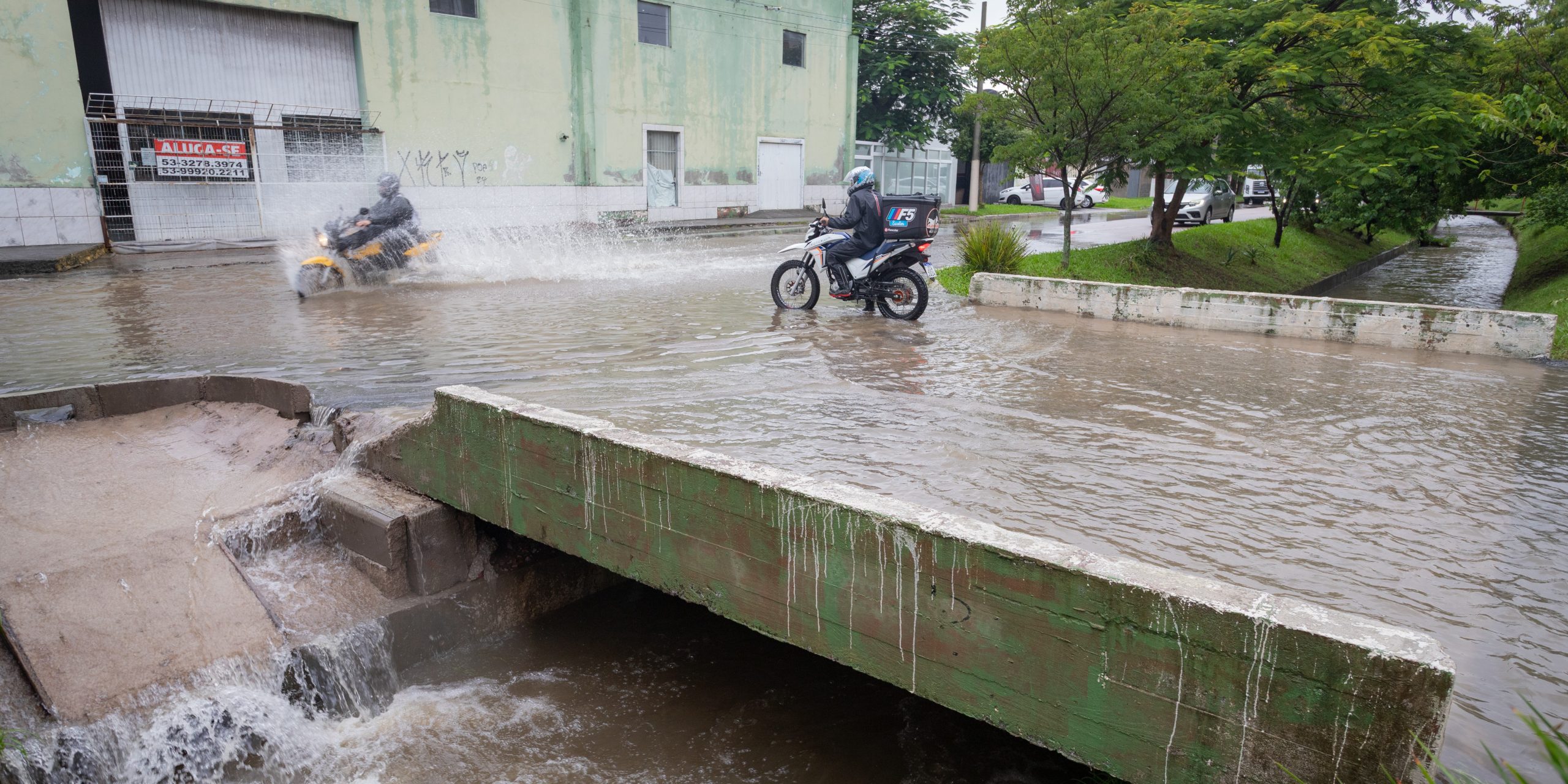 Drenagem ainda é desafio um ano após decreto de emergência