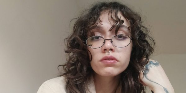 “É um instrumento democrático. Qualquer pessoa pode tocar, sem precisar de conhecimento prévio. Não tem como errar”