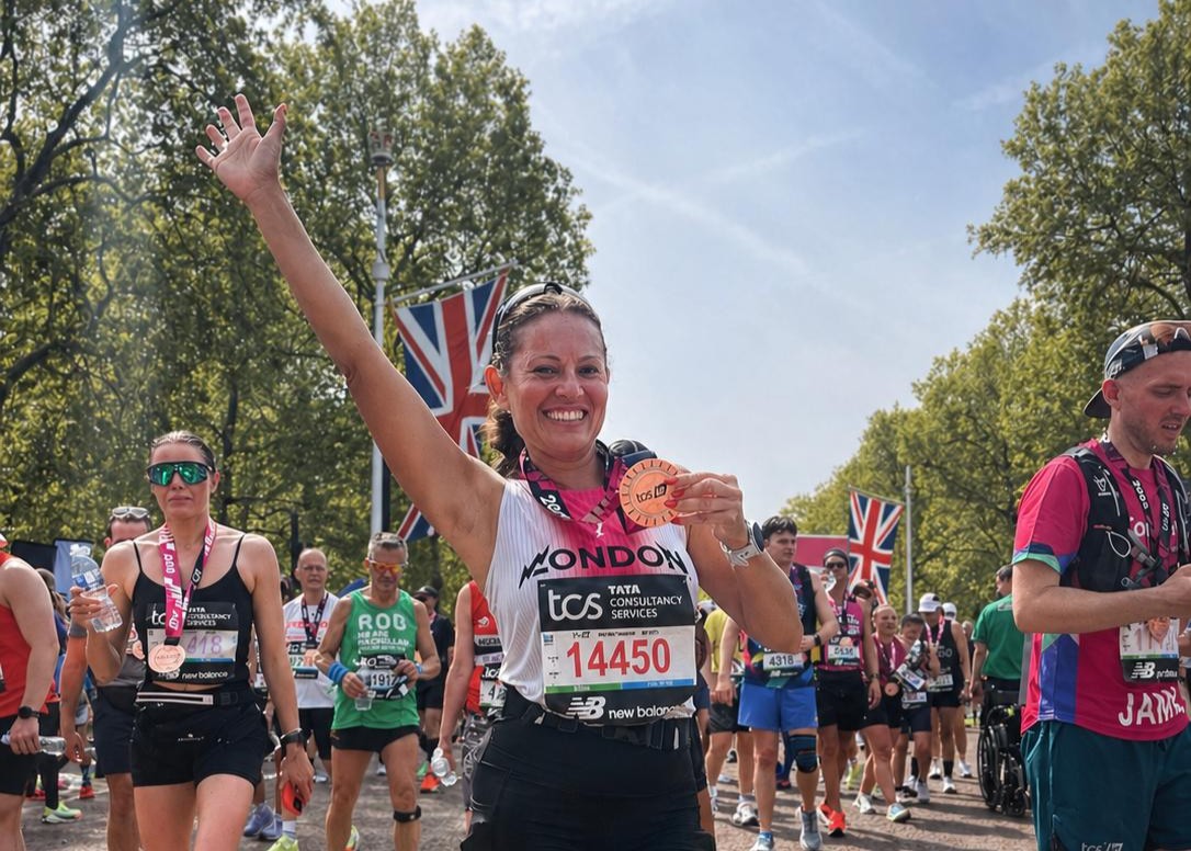 Sorteada entre mais de um milhão de interessados, pelotense completa Maratona de Londres