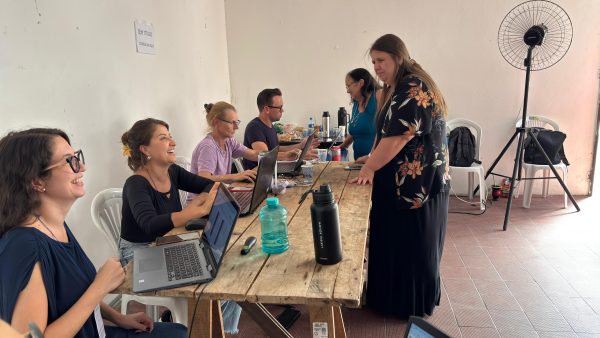 Mais de 1,5 mil pessoas escolhem representantes do Conselho Diretor