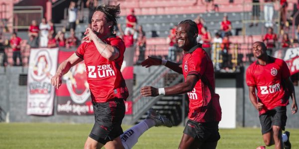 Brasil faz 2 a 0 no São Joseense e assume a vice-liderança do grupo A16