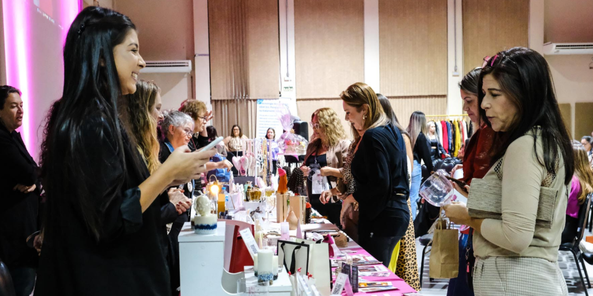 Conectando Mulheres integra experiências no empreendedorismo feminino