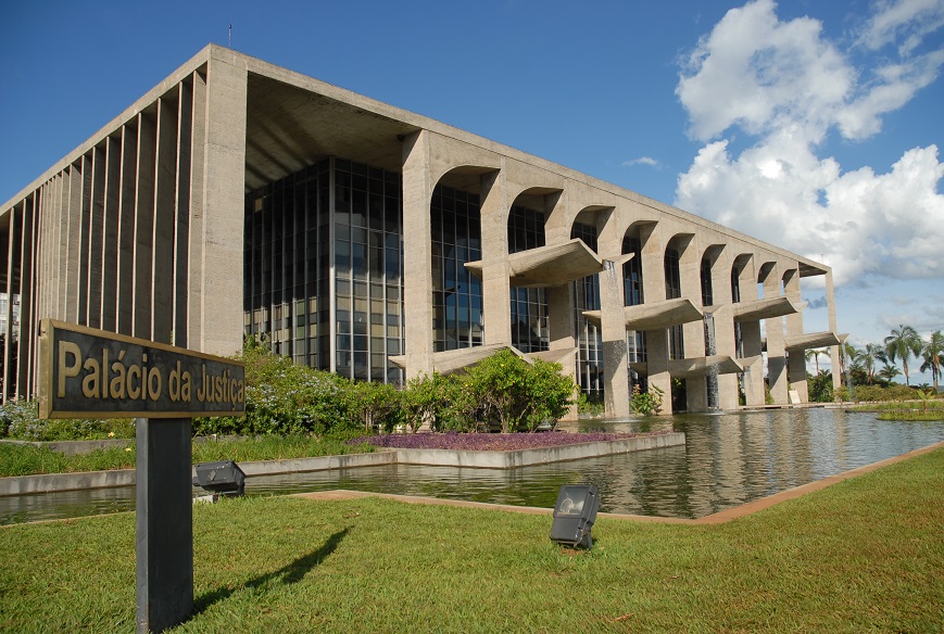 Avanço pela moralidade