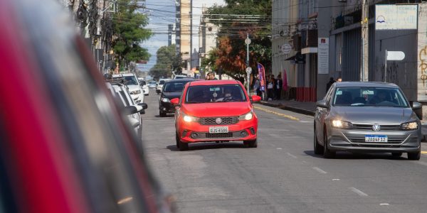 Financiamento impulsiona vendas, mas mercado automotivo enfrenta cenário de cautela
