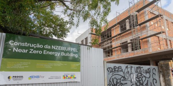 Projeto de eficiência energética reduzirá R$ 350 mil da UFPel em custos com energia