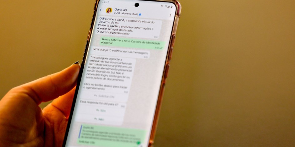 Solicitação da carteira de identidade já pode ser feita pelo WhatsApp da GurIA