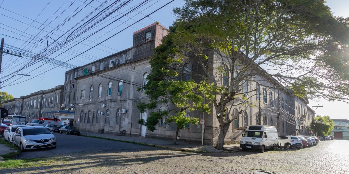 Santa Casa de Rio Grande enfrenta superlotação no Pronto-Socorro