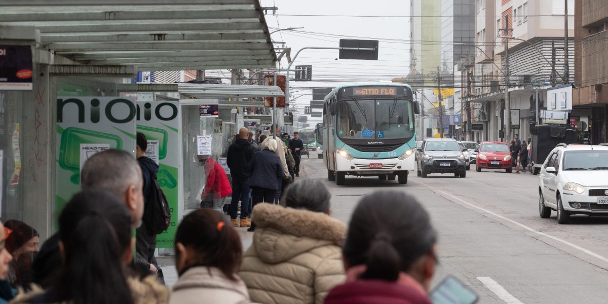 Prefeitura protocola projeto para viabilizar tarifa zero no transporte