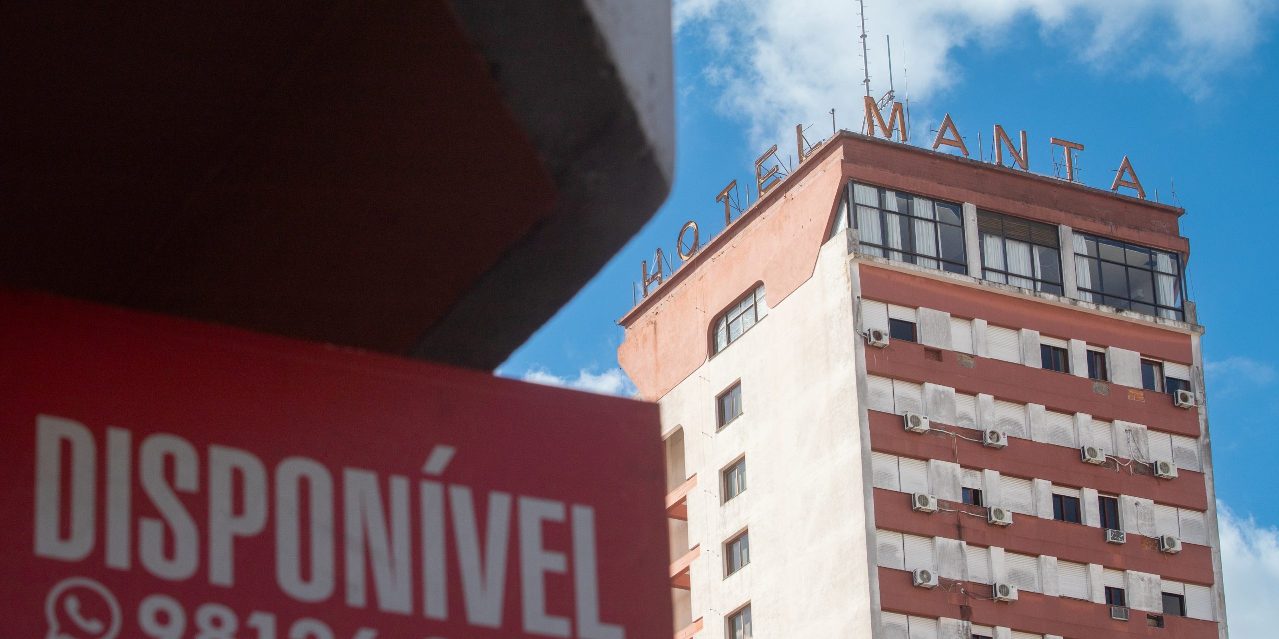 Justiça garante acesso a seguro-desemprego e FGTS para ex-funcionários do Hotel Manta