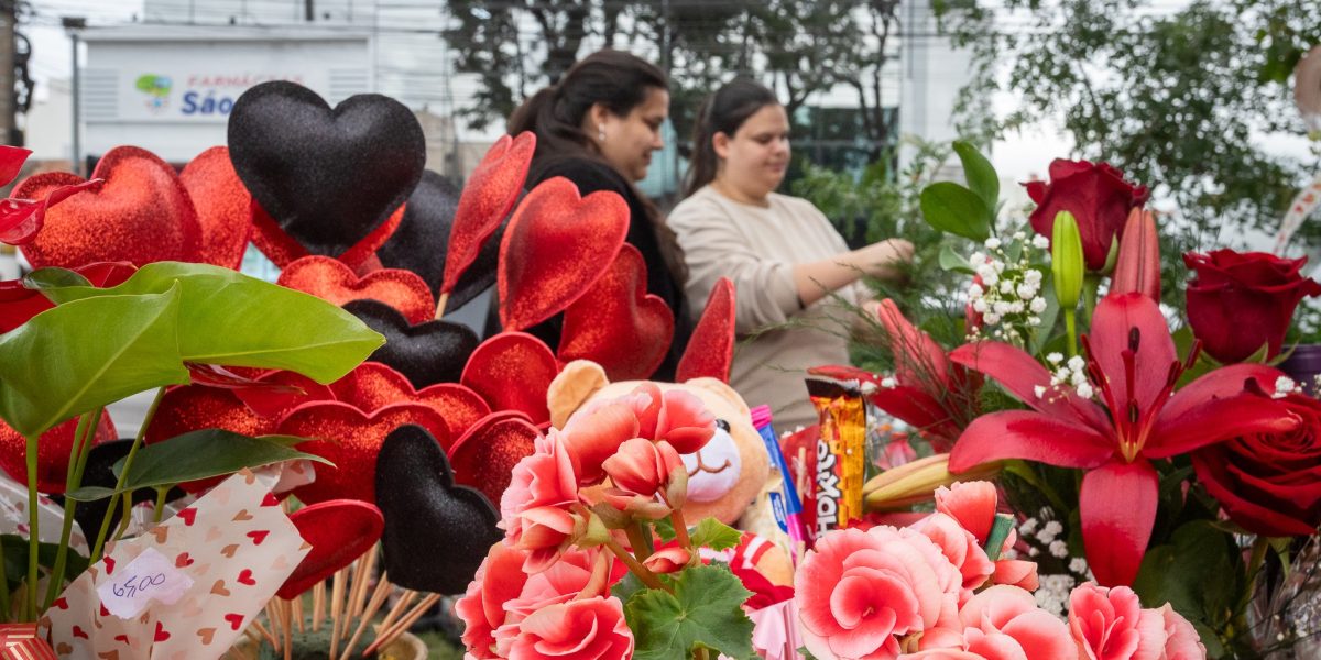 Restaurantes e floriculturas esperam dobrar faturamento nesta sexta-feira