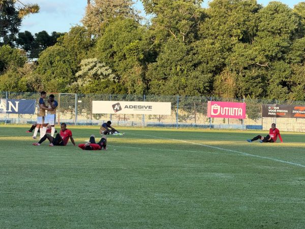 Brasil empata com o Azuriz em 1 a 1 e acaba eliminado na primeira fase