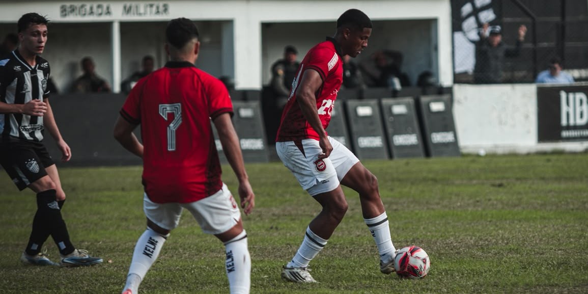 Brasil busca empate com o Santa Cruz e decide vaga na final da Copa FGF no Bento Freitas