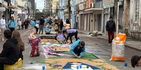 Corpus Christi é momento de expressão da fé e integração entre grupos de jovens de Pelotas
