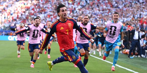 Espanha vence Argentina na prorrogação e conquista a Copa do Mundo