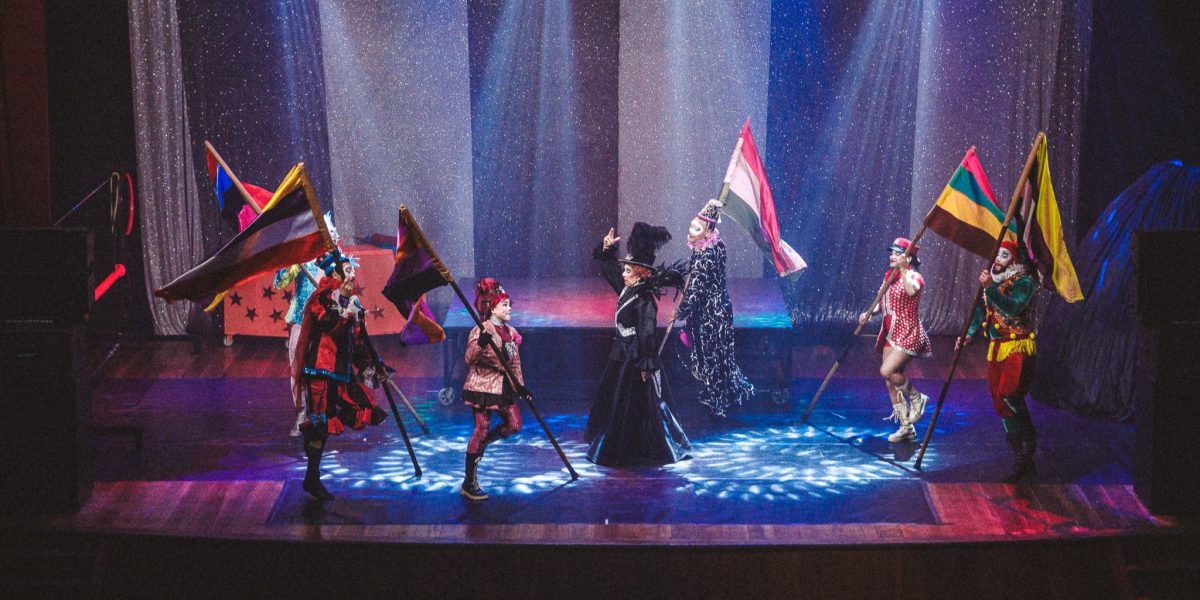 O Grupo Tholl volta ao Theatro Sete de Abril com Bate pra tua patota